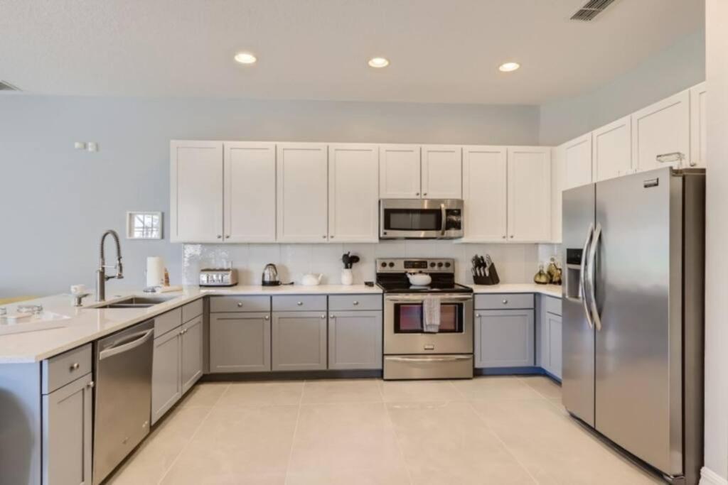 The Marvel Mansion 5Br Pool Home Near Disney World Орландо Екстериор снимка
